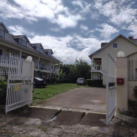 Club Caribbean Apartments Runaway Bay Luaran gambar